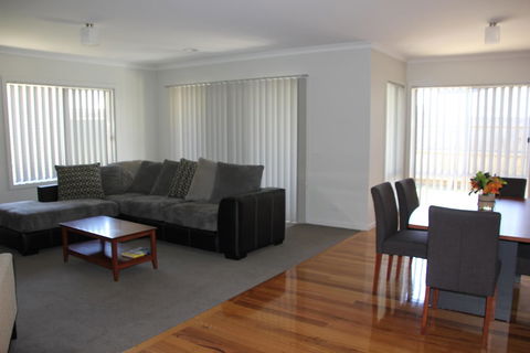 Best Western Aspen & Apartments - Schoolies Week Accommodation 6