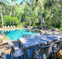 Beach Lodges - Schoolies Week Accommodation