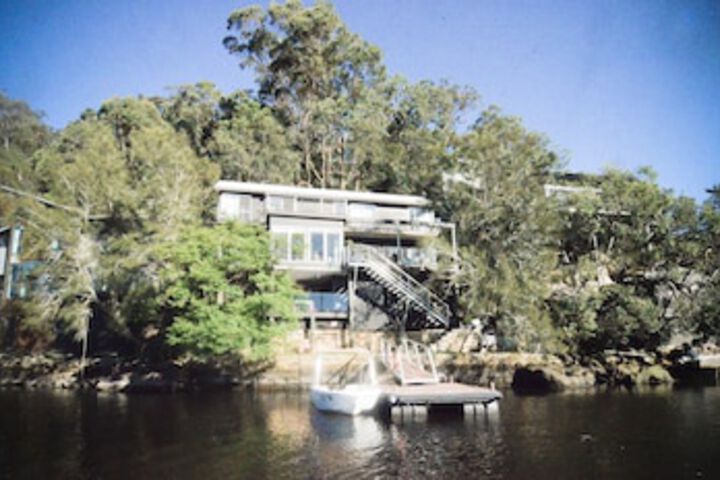  Schoolies Week Accommodation