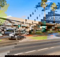 Quality Hotel Parklake Shepparton - Schoolies Week Accommodation