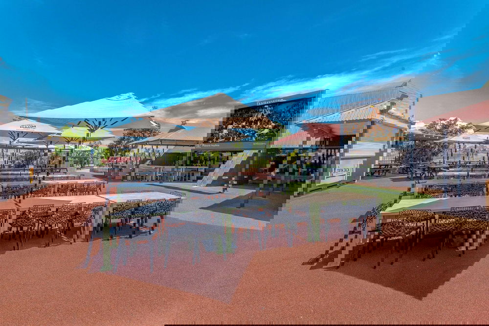  Schoolies Week Accommodation