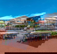 Comfort Inn  Suites Karratha - Schoolies Week Accommodation