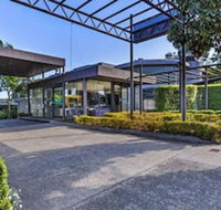 Beaumont Kew - Schoolies Week Accommodation