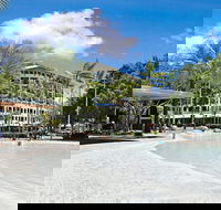 Mantra Esplanade - Schoolies Week Accommodation