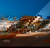 Majestic Oasis Apartments - Schoolies Week Accommodation