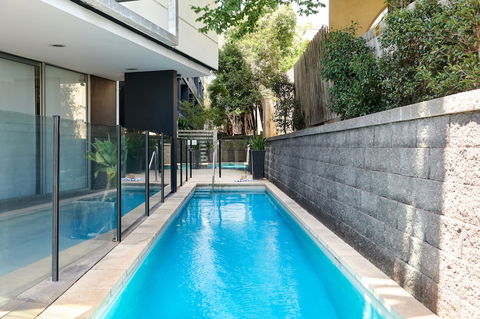 Punthill Knox - Schoolies Week Accommodation 1