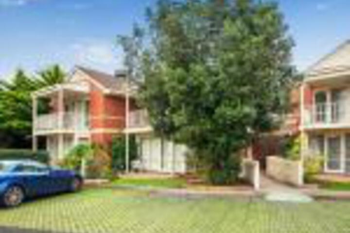  Schoolies Week Accommodation