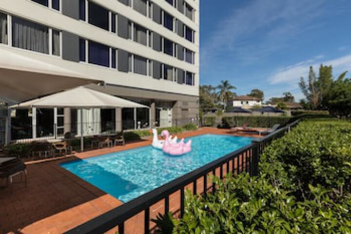  Schoolies Week Accommodation