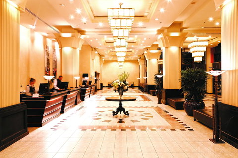 The Grace Hotel - Schoolies Week Accommodation 4