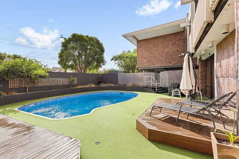 Quality Hotel Bayside Geelong - Schoolies Week Accommodation 5