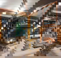 Oaks Cypress Lakes Resort - Schoolies Week Accommodation