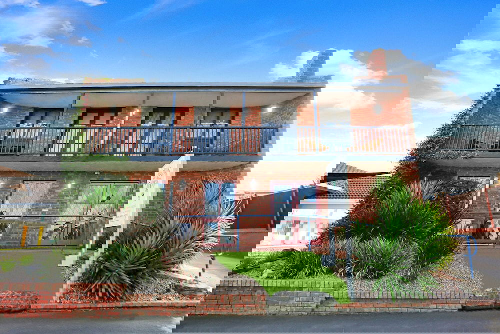  Schoolies Week Accommodation
