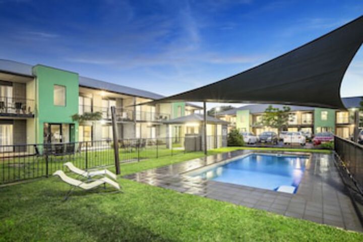  Schoolies Week Accommodation