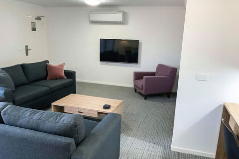 Quest Sale - Schoolies Week Accommodation 7