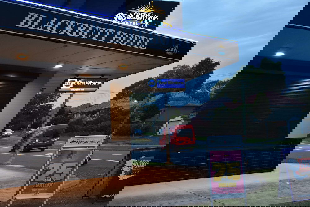  Schoolies Week Accommodation