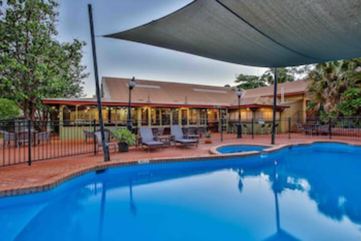  Schoolies Week Accommodation