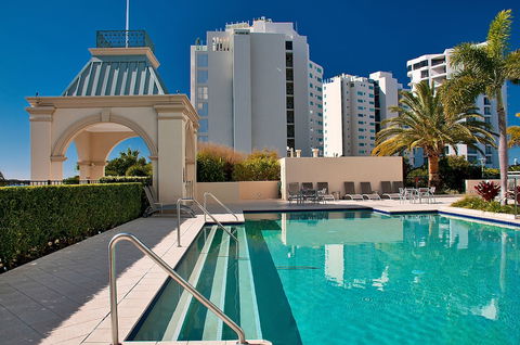 Grand Apartments - Schoolies Week Accommodation 3