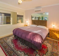 Bonville Lodge Bed  Breakfast - Schoolies Week Accommodation