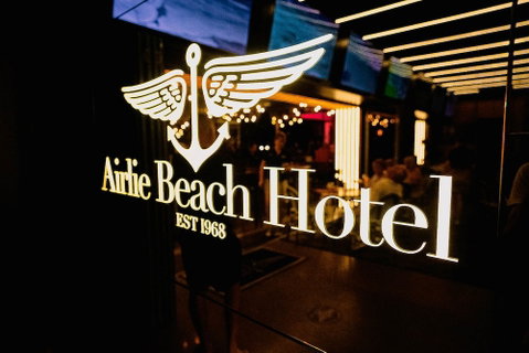 Airlie Beach Hotel - Schoolies Week Accommodation 3