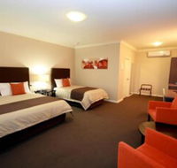 Sundowner Motel Hotel - Schoolies Week Accommodation