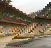 The Nosh  Nod - Howick Street - Schoolies Week Accommodation