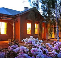 Beauchamp House - Schoolies Week Accommodation