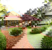 Varenna - Schoolies Week Accommodation