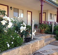 The Nosh  Nod - Avon Terrace - Schoolies Week Accommodation