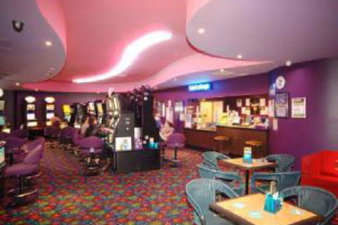 Neptune Grand Hotel - Schoolies Week Accommodation 3