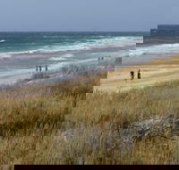 Scarborough  Absolutely Beachfront - Schoolies Week Accommodation