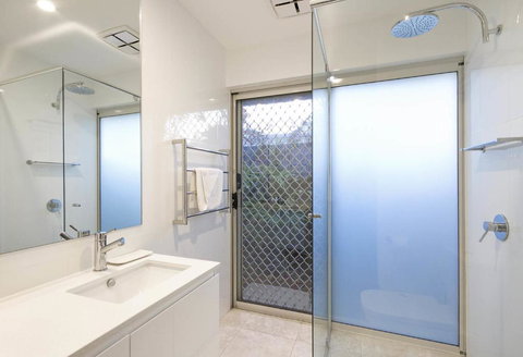 26 Witta Circle - Schoolies Week Accommodation 6