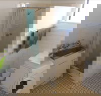 Ocean Beach Chalet 16 - Schoolies Week Accommodation