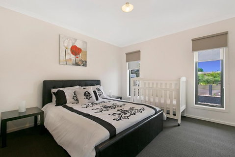 Palm Grove Beach House Dromana - Schoolies Week Accommodation 4