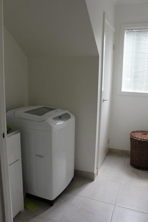 Palm Grove Beach House Dromana - Schoolies Week Accommodation 6