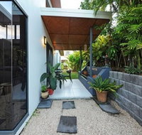 Hilltop Views - Schoolies Week Accommodation