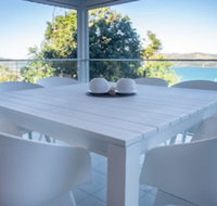 Oasis 22 - Schoolies Week Accommodation
