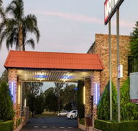 Centre Point Mid City Motor Inn - Schoolies Week Accommodation