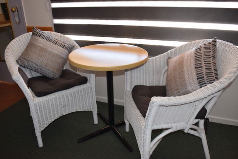 Warwick Vines Motel - Schoolies Week Accommodation 6