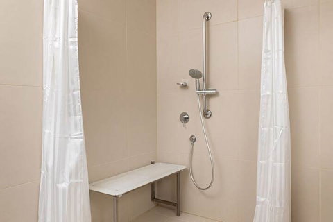 Mick O'Shea's - Schoolies Week Accommodation 3