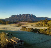 Carinya Farm Holiday Retreat - Schoolies Week Accommodation