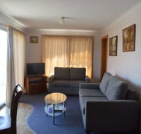 Sunset Holiday Villas - Schoolies Week Accommodation