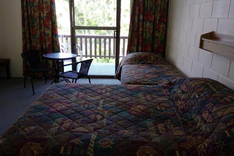 The Islands Inn Motel - Schoolies Week Accommodation 6