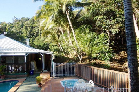 The Islands Inn Motel - Schoolies Week Accommodation 7