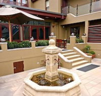 The Old Bank Boutique Hotel - Schoolies Week Accommodation