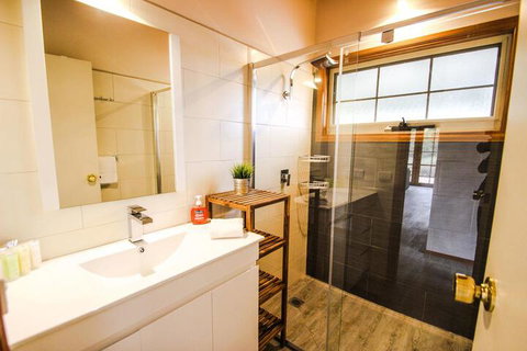 Halinka Lodge - Schoolies Week Accommodation 3