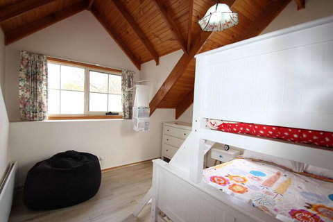 Halinka Lodge - Schoolies Week Accommodation 6