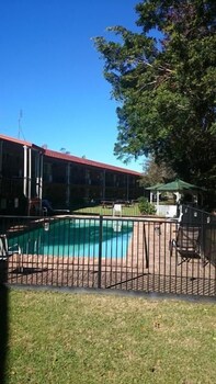 Coomera Motor Inn - Schoolies Week Accommodation 1