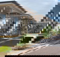 Sundowner Cabin and Tourist Park - Schoolies Week Accommodation