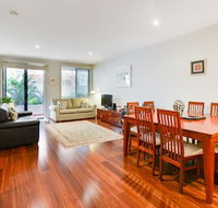 BOUTIQUE STAYS - River Boulevard