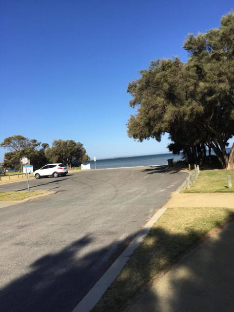 Falcon Bay 4x4 Townhouse - Schoolies Week Accommodation 5